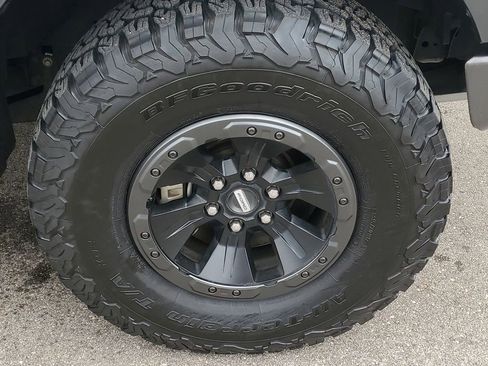 Used 2018 Ford F150 Raptor w/ Equipment Group 802A Luxury image 5