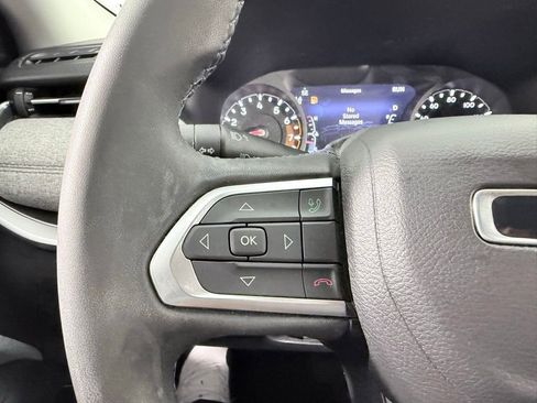 Used 2022 Jeep Compass Latitude image 13