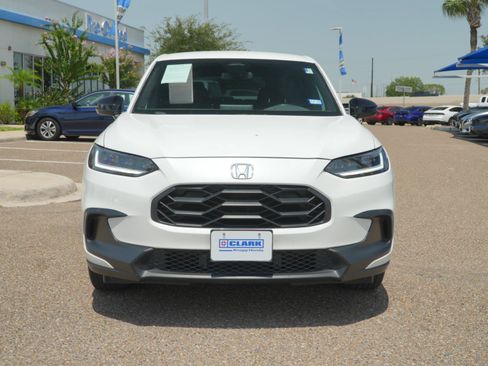 Used 2024 Honda HR-V Sport image 2