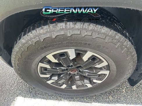 Used 2023 Nissan Frontier Pro-X w/ Technology Package RWD image 2