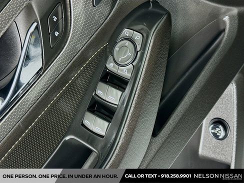 Used 2024 Chevrolet Traverse Premier w/ Redline Edition AWD/4WD image 18