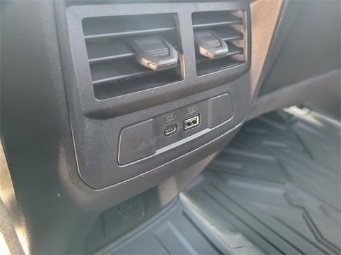 New 2025 Chevrolet Colorado LT w/ LT Convenience Package image 6