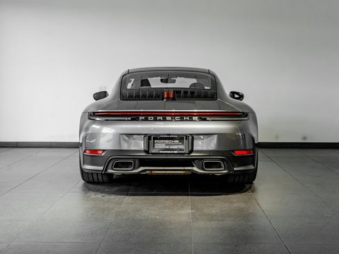 Certified 2025 Porsche 911 Carrera image 6