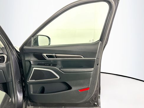 Used 2025 Kia Telluride S FWD image 35