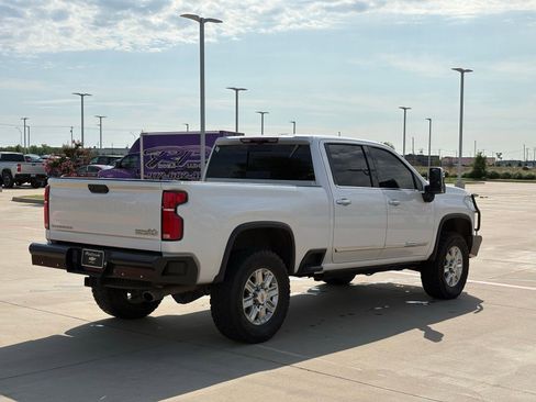 Used 2025 Chevrolet Silverado 2500 High Country w/ Technology Package AWD/4WD image 7
