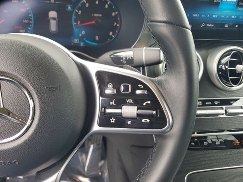 Used 2022 Mercedes-Benz GLC 300 image 22