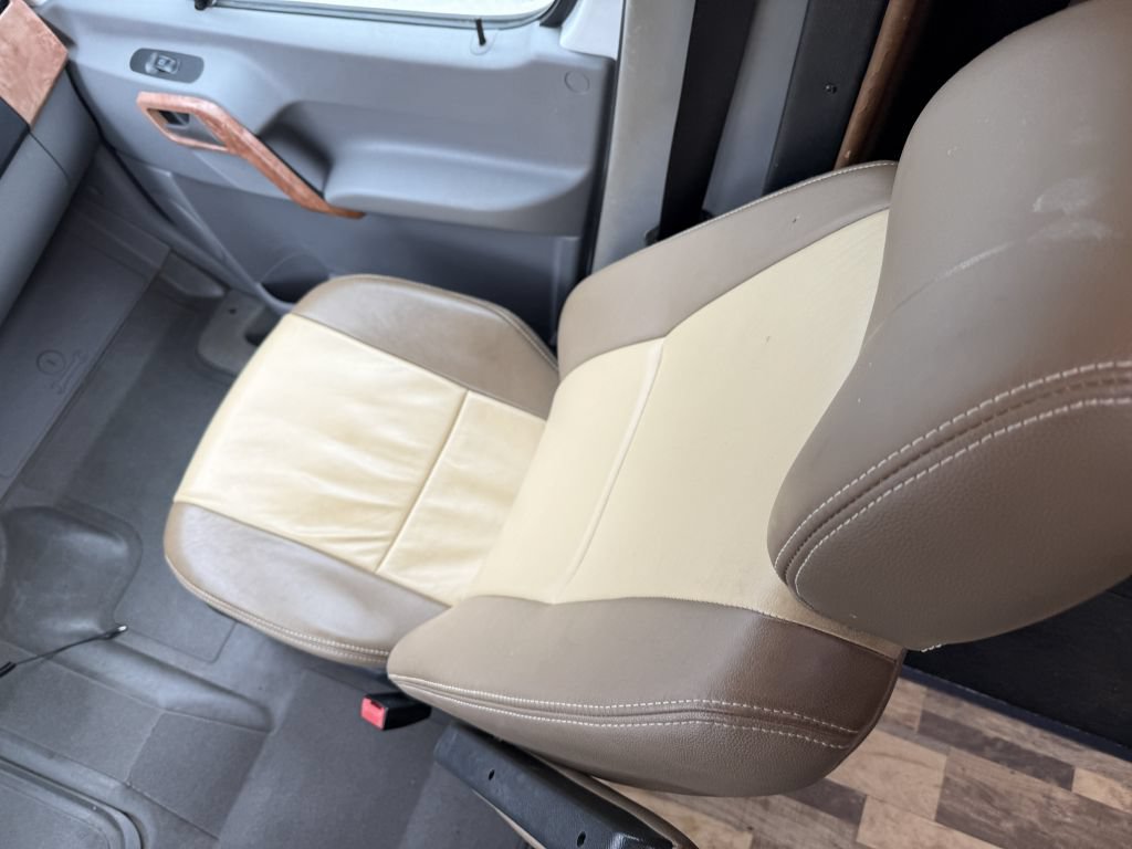 Used 2014 Mercedes-Benz Sprinter 3500 image 51