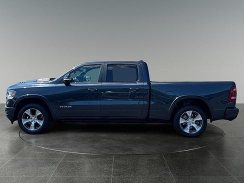 Used 2019 RAM 1500 Laramie AWD/4WD image 5