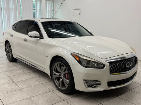 Used 2016 INFINITI Q70 L 3.7 w/ Deluxe Touring Package RWD image 1