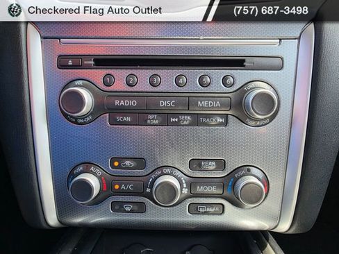 Used 2017 Nissan Pathfinder SL w/ SL Premium Package image 18