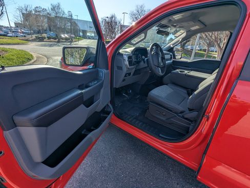 Used 2023 Ford F150 XLT image 8
