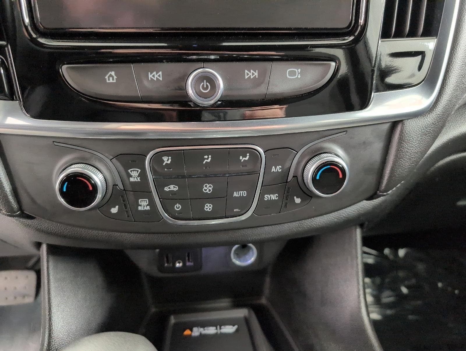 Used 2023 Chevrolet Traverse LT AWD/4WD image 8
