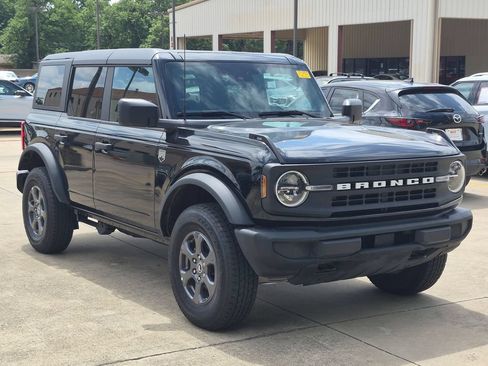 Used 2025 Ford Bronco Big Bend AWD/4WD image 3