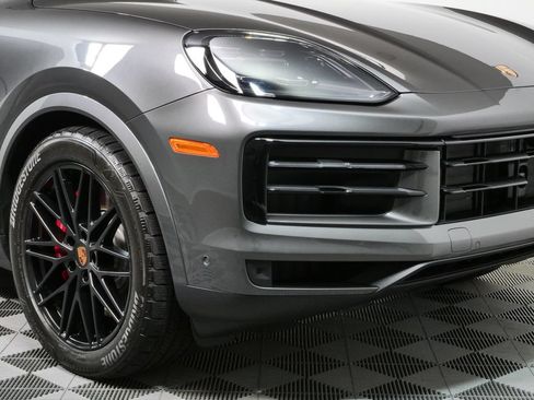 Certified 2026 Porsche Cayenne S AWD/4WD image 39