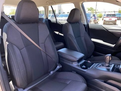 Used 2025 Subaru Outback AWD/4WD image 9