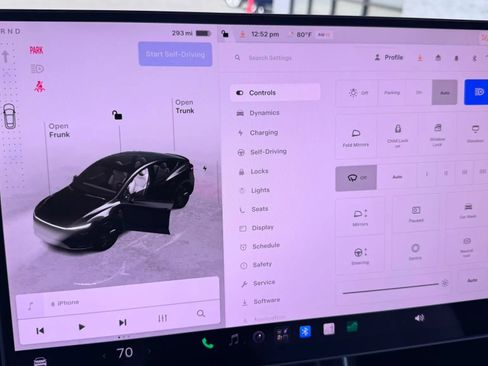 Used 2026 Tesla Model Y 2WD image 21
