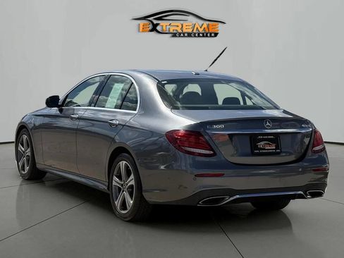Used 2018 Mercedes-Benz E 300 4MATIC image 4