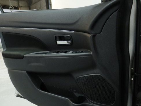 Used 2023 Mitsubishi Outlander Sport LE AWD/4WD image 19