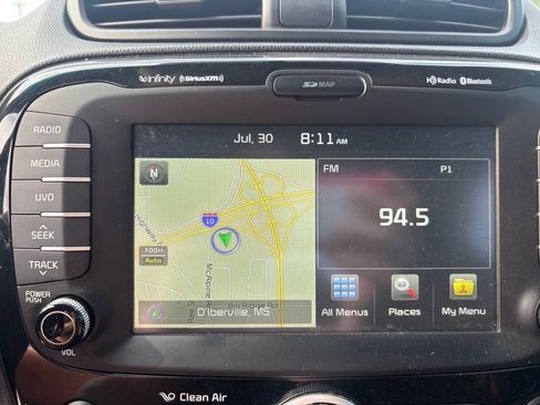 Used 2015 Kia Soul ! w/ Sun & Sound Package FWD image 17