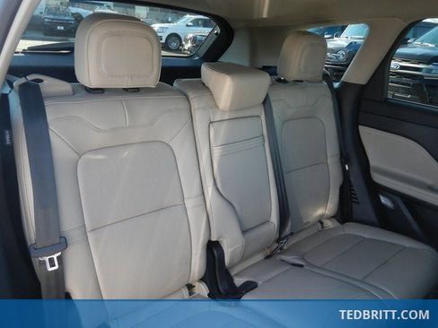 Certified 2025 Lincoln Corsair Reserve image 15