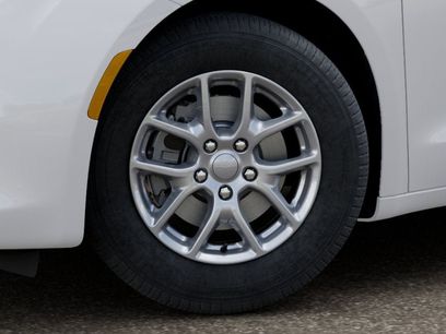 New 2027 Chrysler Pacifica LX