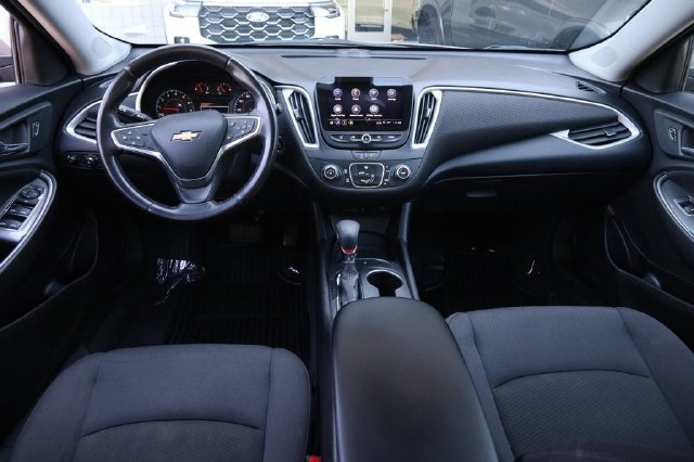 Used 2022 Chevrolet Malibu RS FWD image 21