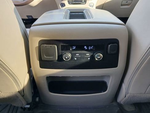 Certified 2019 GMC Yukon Denali image 30