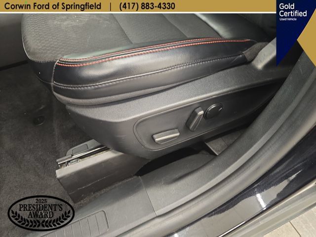 Certified 2025 Ford Escape ST-Line AWD/4WD image 34