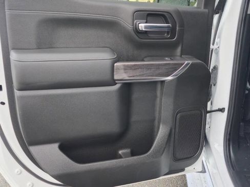 Used 2019 Chevrolet Silverado 1500 LTZ image 16