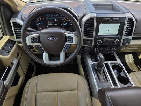 Used 2018 Ford F150 Lariat RWD image 11