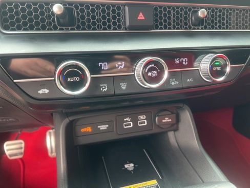 Used 2025 Honda Civic Type R image 13