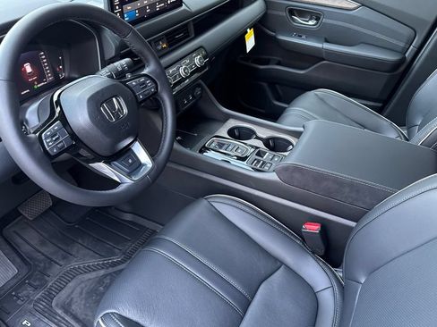 New 2026 Honda Pilot Elite image 3