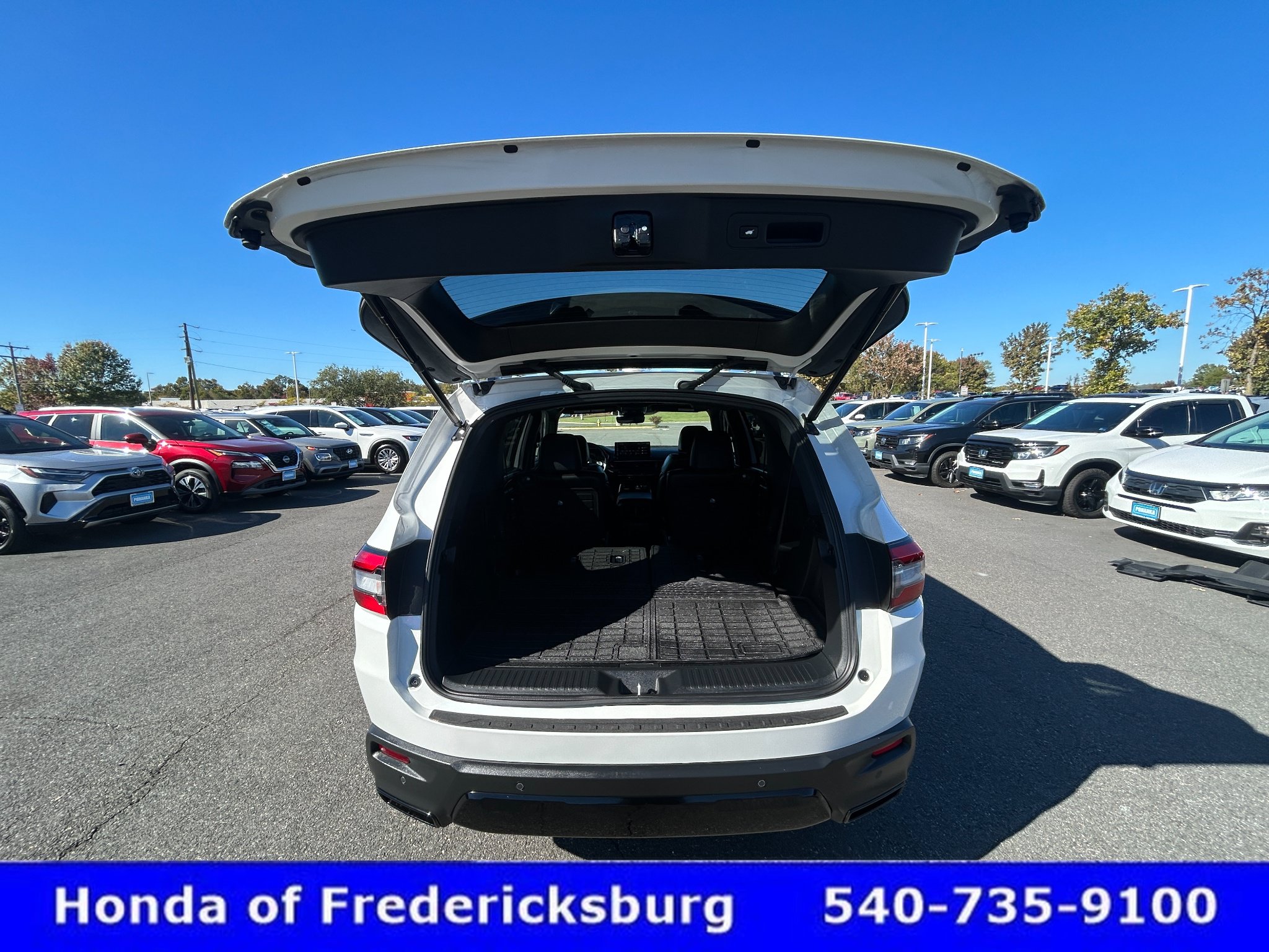 Certified 2026 Honda Pilot Black Edition image 12