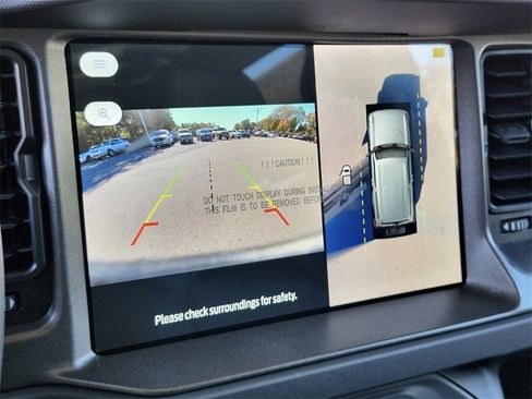 New 2025 Ford Bronco Badlands image 18