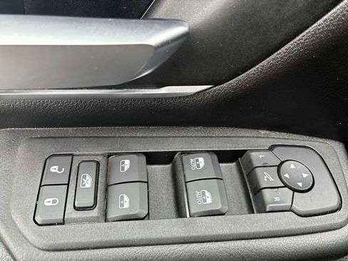 Certified 2025 RAM 1500 Big Horn AWD/4WD image 15