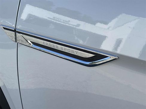 New 2026 Volkswagen Atlas Cross Sport SEL AWD/4WD image 19