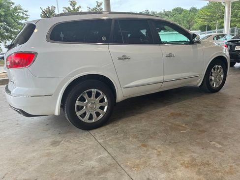 Used 2017 Buick Enclave Premium AWD/4WD image 3