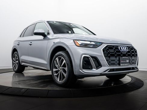 Certified 2023 Audi Q5 2.0T Premium Plus w/ Premium Plus Package AWD/4WD image 1