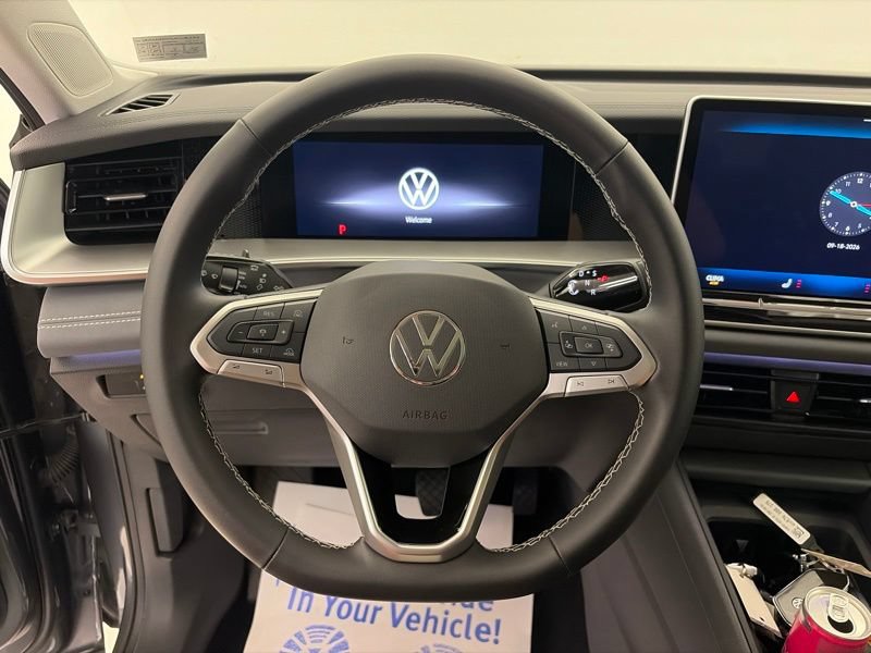 Used 2025 Volkswagen Tiguan SE w/ Panoramic Sunroof Package AWD/4WD image 24