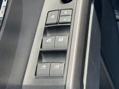 Used 2021 Toyota Tacoma TRD Off-Road w/ Technology Package AWD/4WD image 18