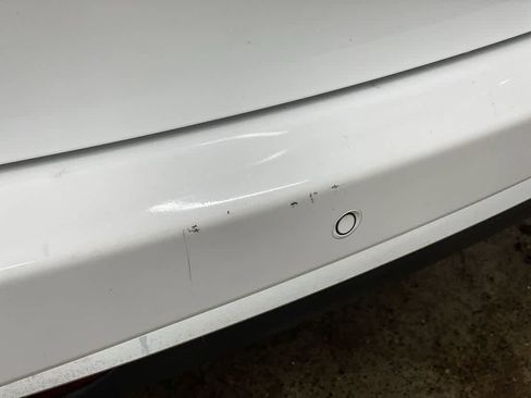 Used 2024 Chrysler Pacifica Select image 33