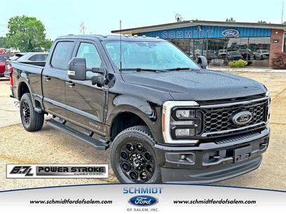 New 2026 Ford F350 Lariat w/ Black Appearance Package