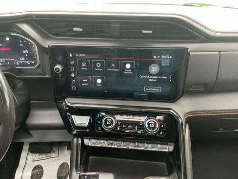 Used 2022 GMC Sierra 1500 AT4 w/ AT4 Premium Package AWD/4WD image 27