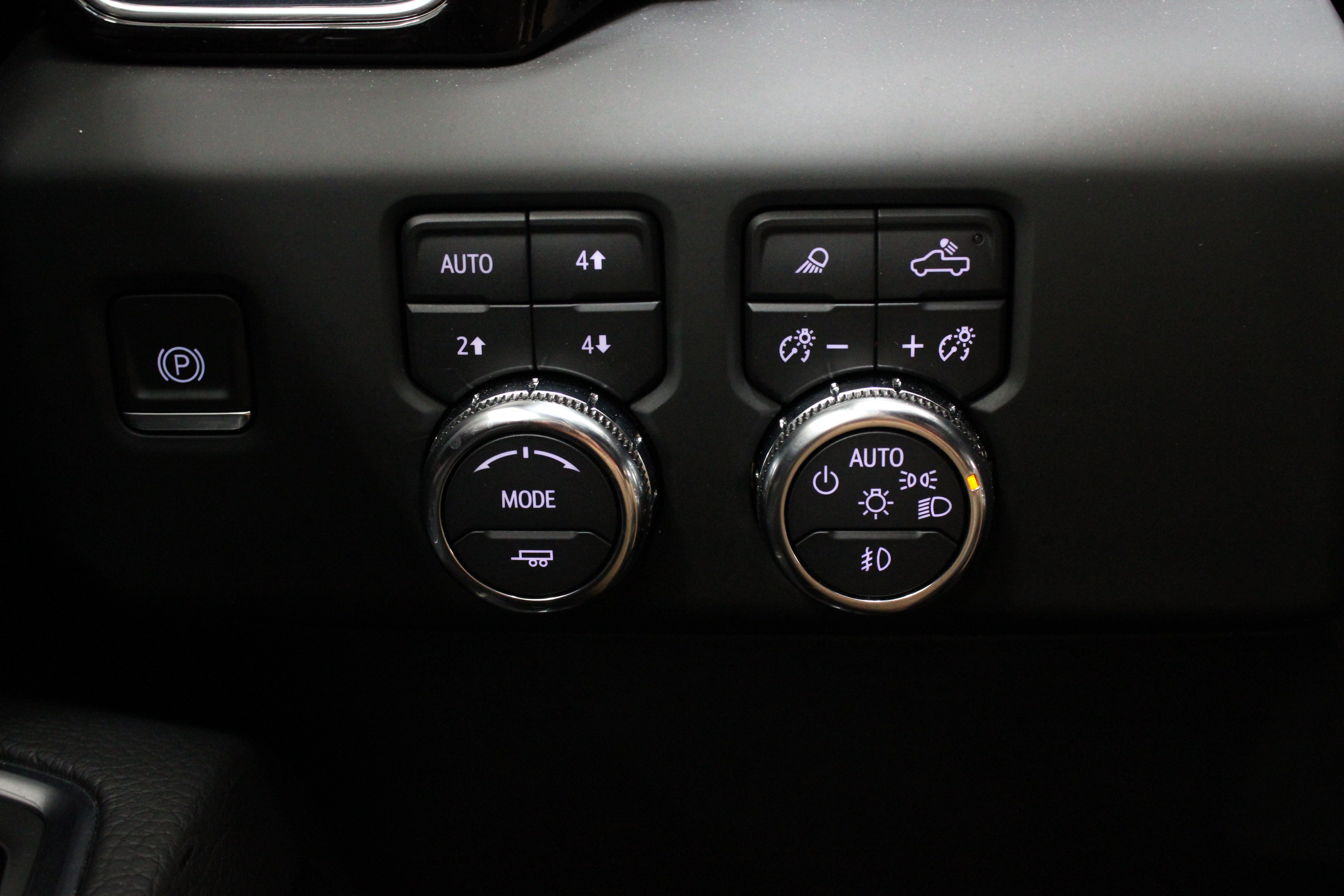 Used 2024 GMC Sierra 1500 Denali AWD/4WD image 30