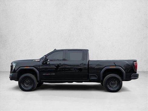 Used 2025 GMC Sierra 2500 AT4X w/ AT4X AEV Edition image 8