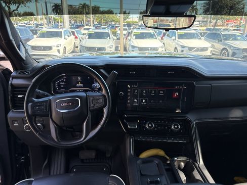 Used 2024 GMC Sierra 2500 AT4X AWD/4WD image 10