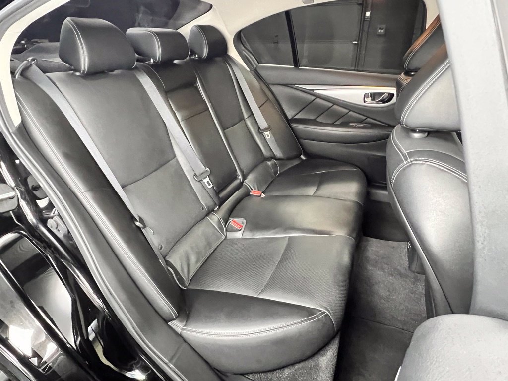 Used 2024 INFINITI Q50 Luxe w/ Cargo Package RWD image 19