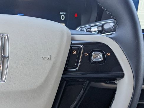 New 2026 Lincoln Corsair Premiere FWD image 29