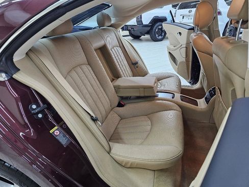 Used 2006 Mercedes-Benz CLS 500 w/ Premium Pkg image 23