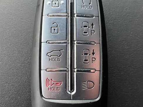 Certified 2025 Genesis GV70 3.5T Sport w/ Sport Advanced Package image 36